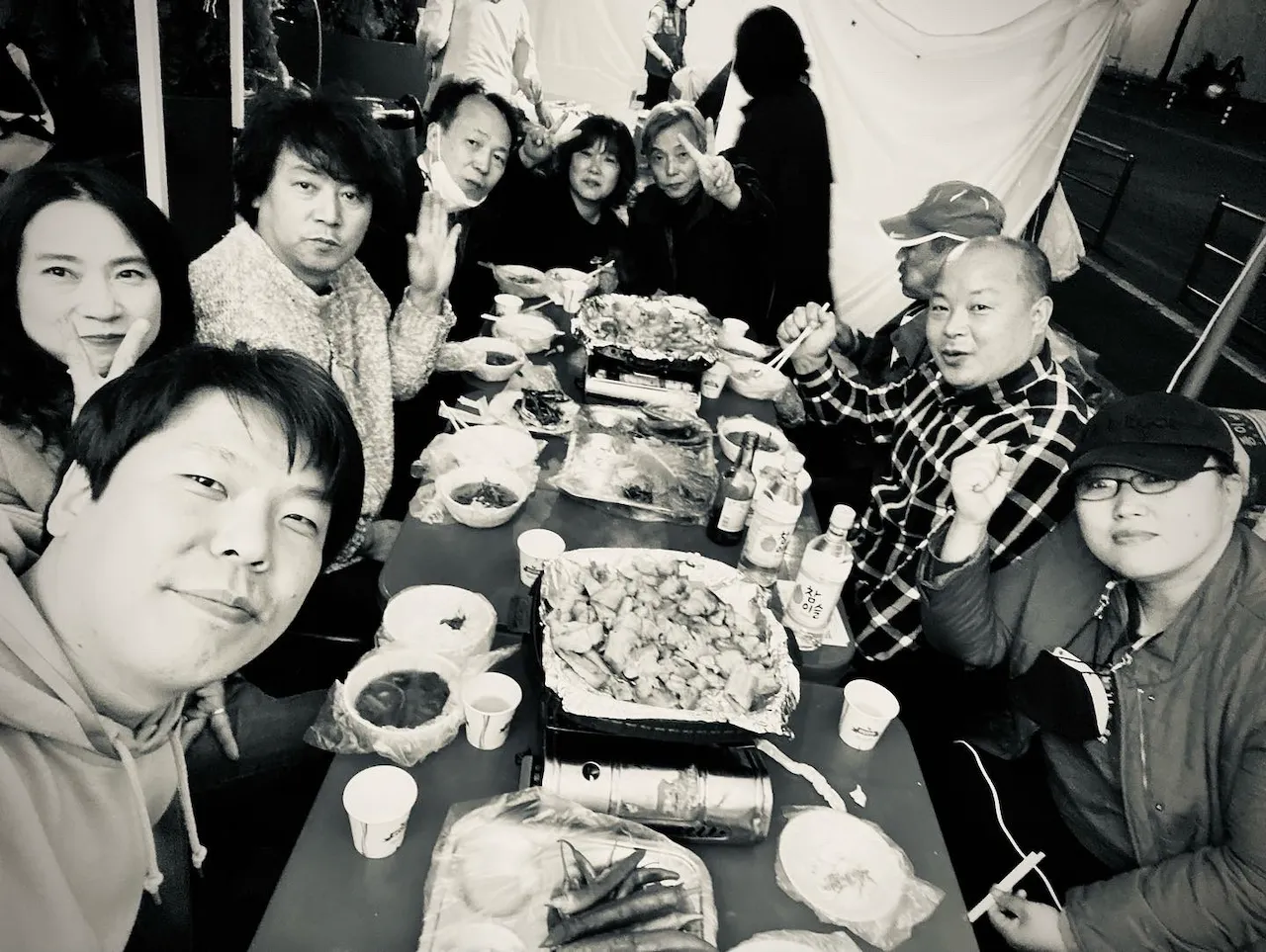 예술해방전선 활동 기록 사진 832B69FD F029 4CA3 8253 9E8695D5577C