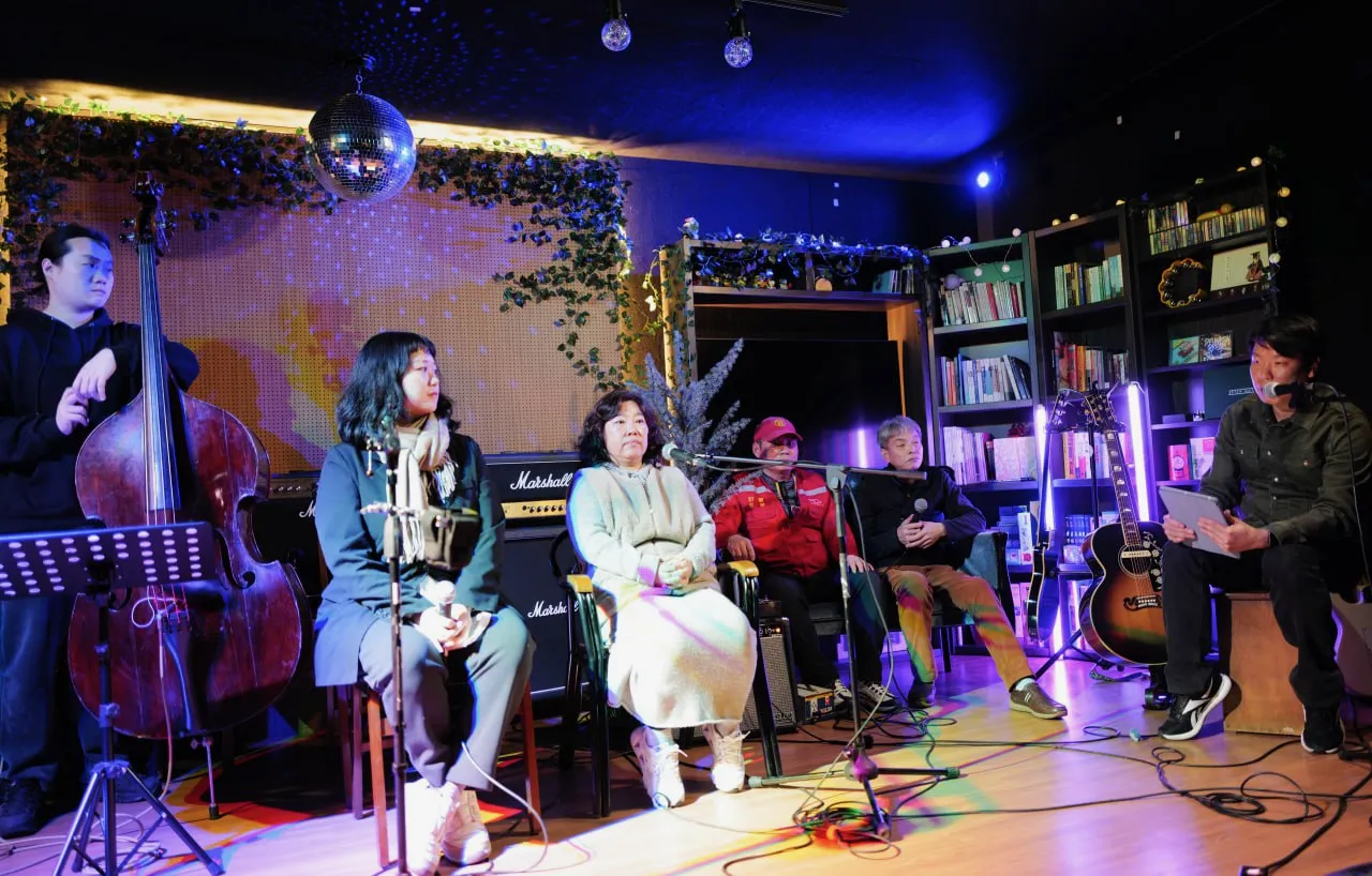 예술해방전선 활동 기록 사진 IMG 0040