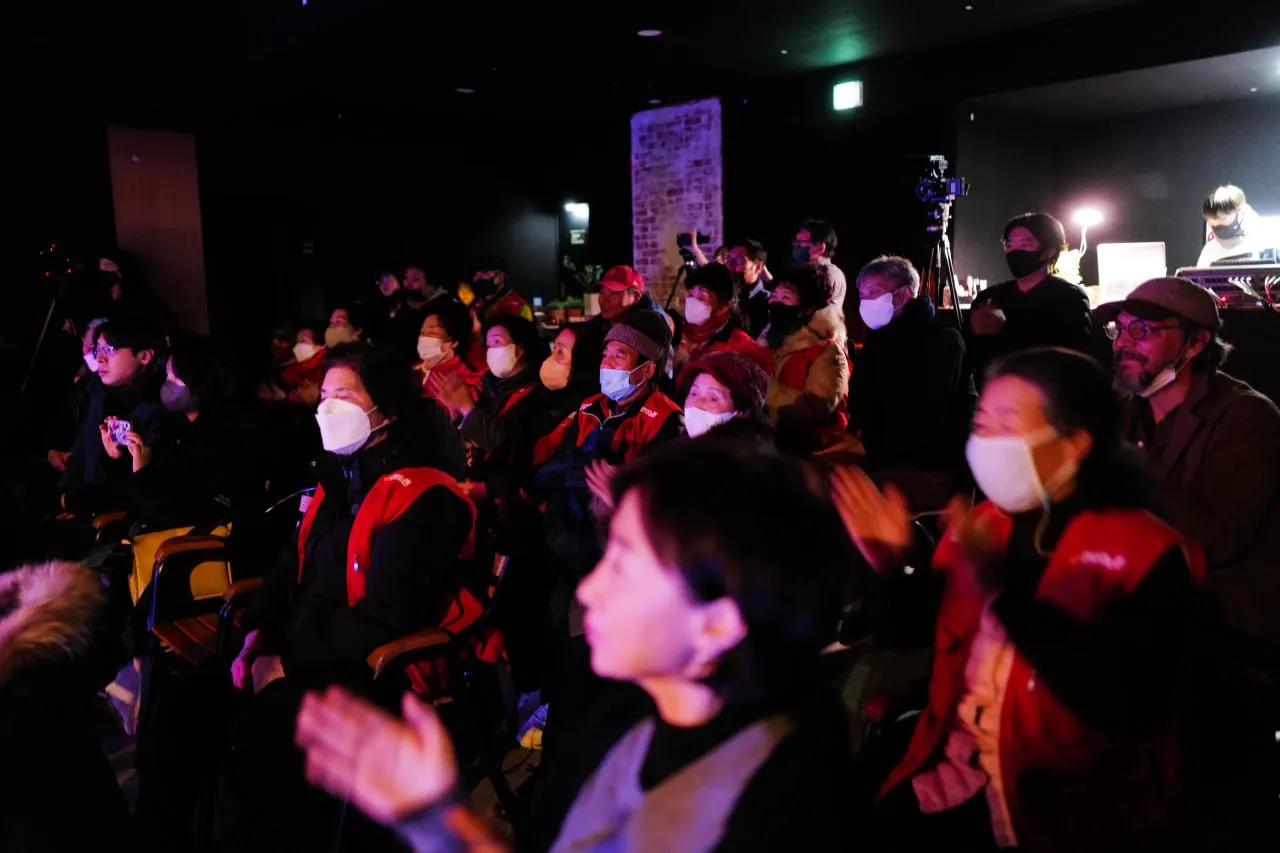 예술해방전선 활동 기록 사진 IMG 0045